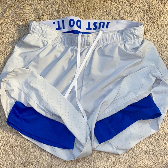 Women’s Nike Shorts w/built in Spandex - Picture 2 of 5